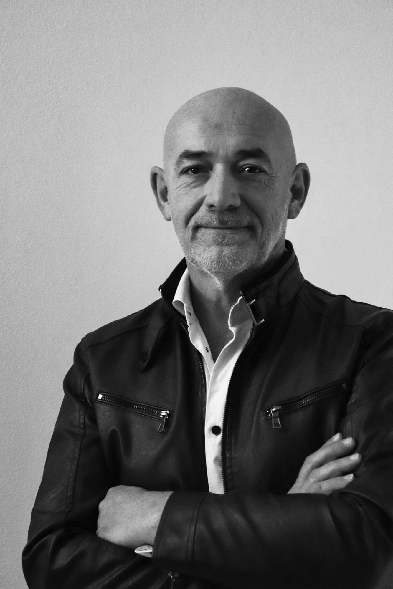 Maurizio Gregori — Wood Artisan & Product Finishing Manager di Blu Vele